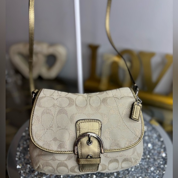 Coach Handbags - Coach Soho signature C jacquard crossbody bag with gold leather trim EUC